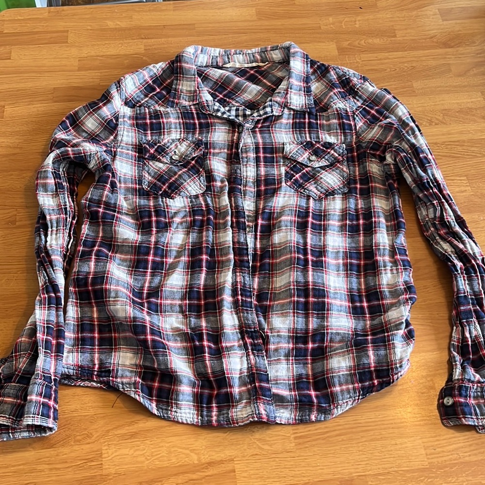 Vanilla Star button up size XL